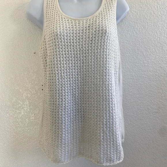 ❤️ Chico’s White sequin knit tank top Size 1 ( Medium ) - Picture 3 of 8
